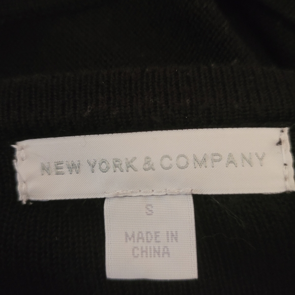 Duster - Picture 3 of 4